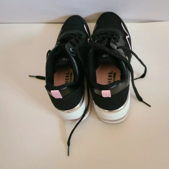 Skecher Street Los Angeles With Air Cooled Memory Foam US Size 8.5 - Picture 2 of 8
